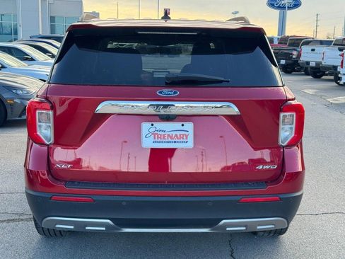 Used 2021 Ford Explorer XLT w/ Equipment Group 202A image 5
