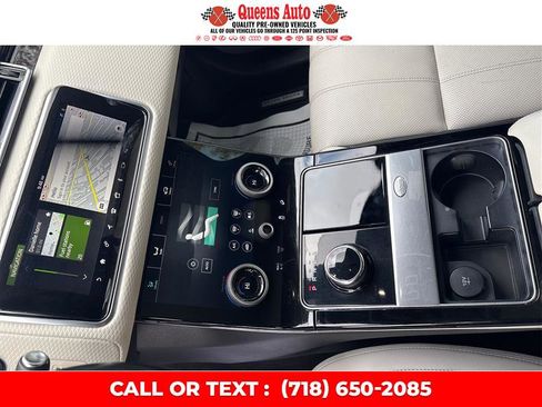Used 2019 Land Rover Range Rover Velar R-Dynamic SE image 17