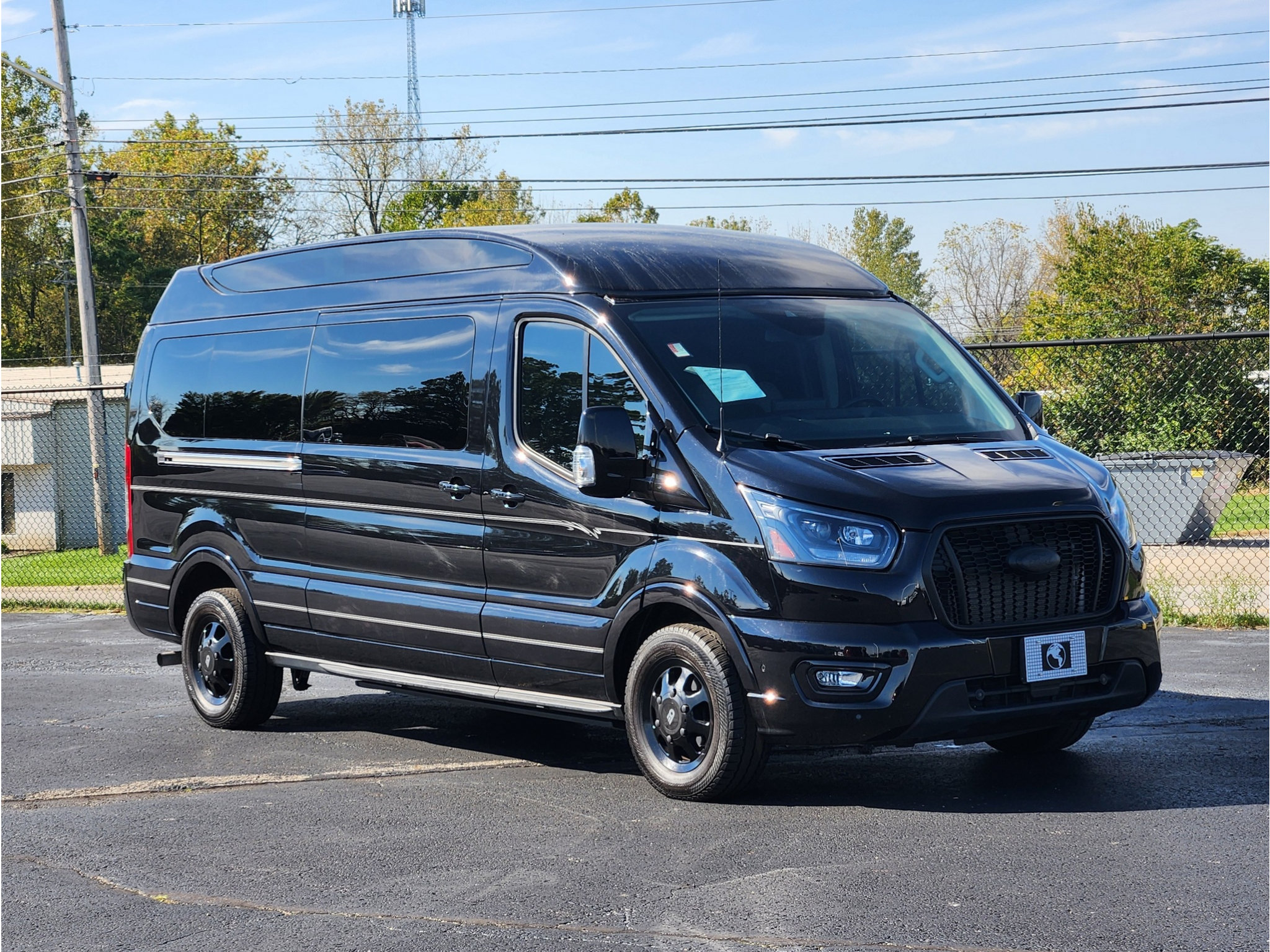 Used 2023 Ford Transit 150 Low Roof AWD image 9
