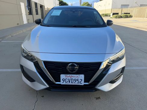 Used 2021 Nissan Sentra SV FWD image 2