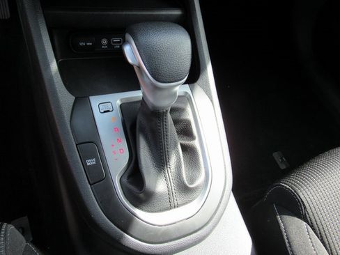 Used 2021 Kia Forte LXS image 16