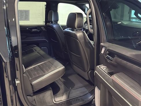 Used 2024 GMC Sierra 1500 AT4X image 14