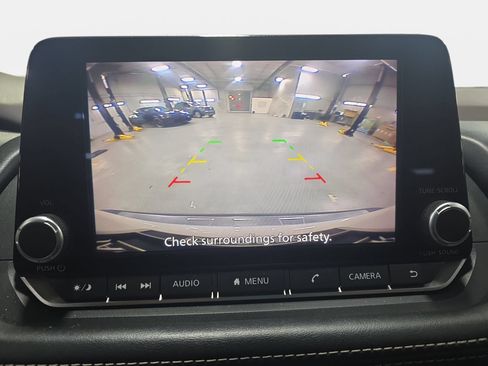 Used 2023 Nissan Rogue SV FWD image 22