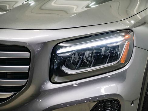 Used 2026 Mercedes-Benz GLB 250 image 7
