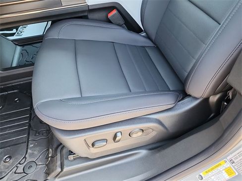 New 2025 GMC Hummer EV 2X image 15