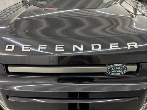 Used 2021 Land Rover Defender 110 X-Dynamic SE AWD/4WD image 34