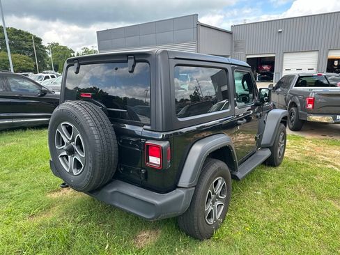 Used 2023 Jeep Wrangler Sport AWD/4WD image 3