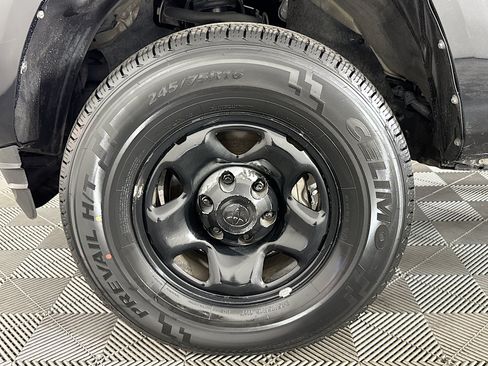 Used 2021 Toyota Tacoma SR5 RWD image 35