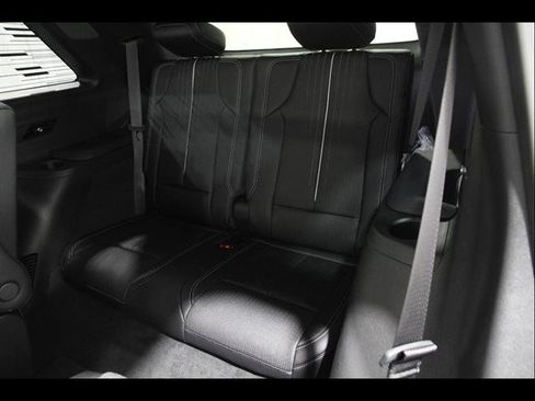 New 2026 Cadillac Vistiq Sport w/ LPO, Floor Liner Package image 19