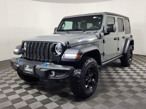 Used 2023 Jeep Wrangler Unlimited image 6