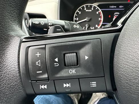 Used 2023 Nissan Rogue SV AWD/4WD image 35