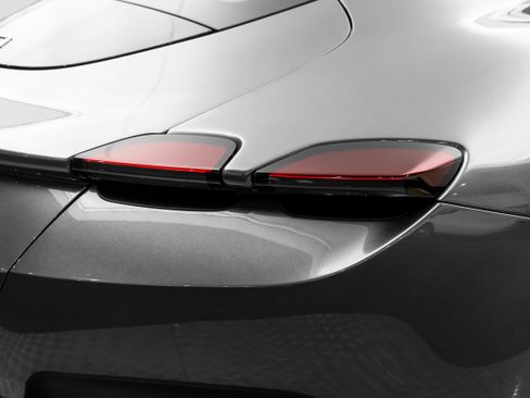 Certified 2022 Ferrari Roma image 37