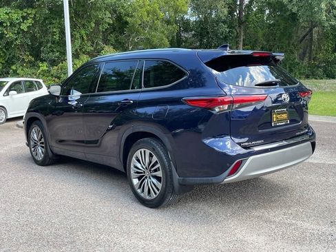 Used 2021 Toyota Highlander Platinum image 29
