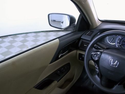 Used 2016 Honda Accord LX image 24