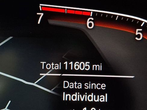 Used 2025 BMW X4 xDrive30i image 16