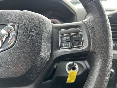 Used 2016 RAM 2500 Tradesman w/ Chrome Appearance Group AWD/4WD image 18