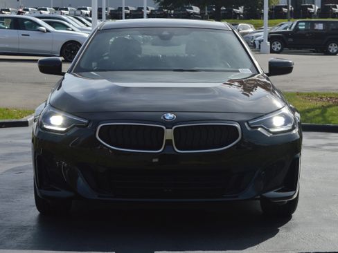 Used 2025 BMW 230i Coupe w/ M Sport Package image 6