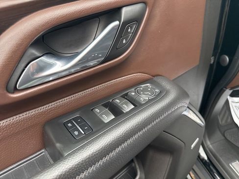 Used 2021 GMC Yukon Denali w/ Denali Premium Package RWD image 15