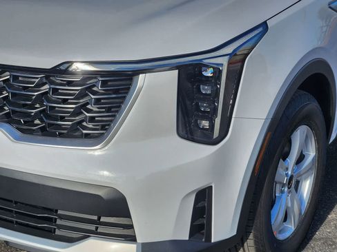 New 2026 Kia Sorento LX image 7