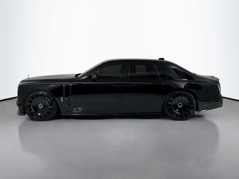 Used 2024 Rolls-Royce Phantom Sedan image 10