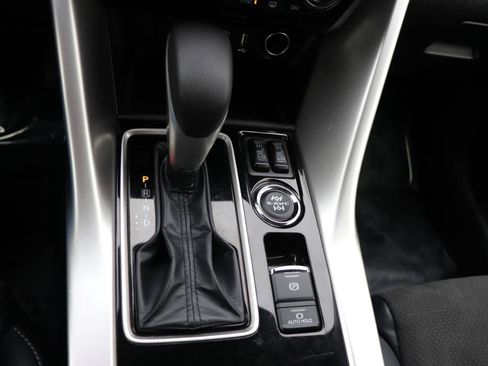 Used 2025 Mitsubishi Eclipse Cross AWD image 34