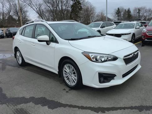 Used 2018 Subaru Impreza 2.0i Premium image 2