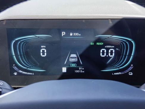 Certified 2024 Kia Niro EX FWD image 23