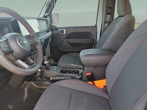 Certified 2024 Jeep Wrangler Rubicon AWD/4WD image 14