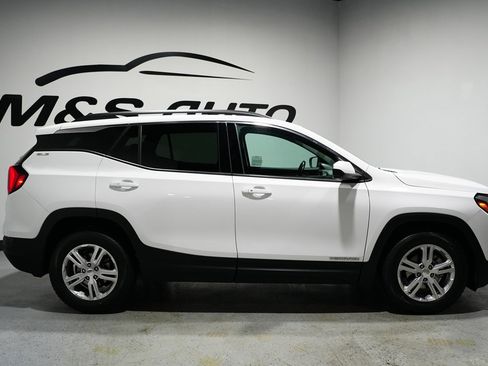 Used 2020 GMC Terrain SLE w/ Driver Convenience Package image 5