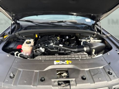 Used 2024 Jeep Grand Cherokee L Laredo RWD image 29