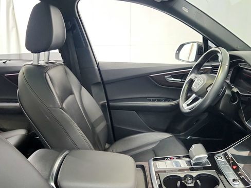 Used 2021 Audi Q7 3.0T Prestige w/ Prestige Package AWD/4WD image 31