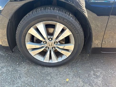 Used 2011 Honda Accord EX image 21