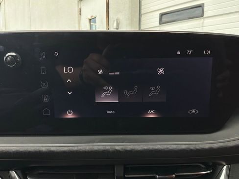 Used 2025 Buick Envista Preferred FWD image 27