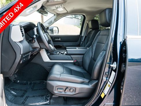 Used 2024 Toyota Tundra Limited AWD/4WD image 24