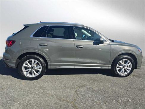 Certified 2025 Audi Q3 2.0T Premium Plus w/ Premium Plus Package image 2