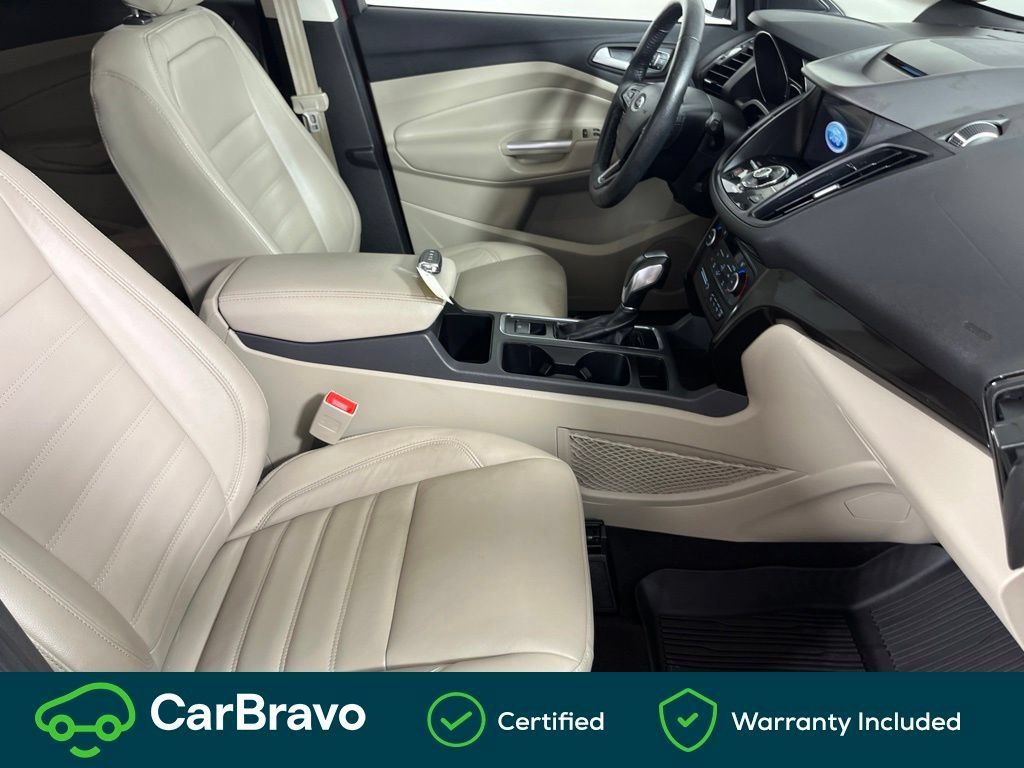 Used 2018 Ford Escape Titanium w/ Ford Safe & Smart Package AWD/4WD image 19