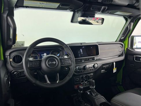 New 2025 Jeep Wrangler Unlimited Rubicon 392 image 15