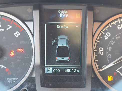 Used 2022 Toyota Tacoma TRD Sport w/ TRD Premium Sport Package RWD image 25