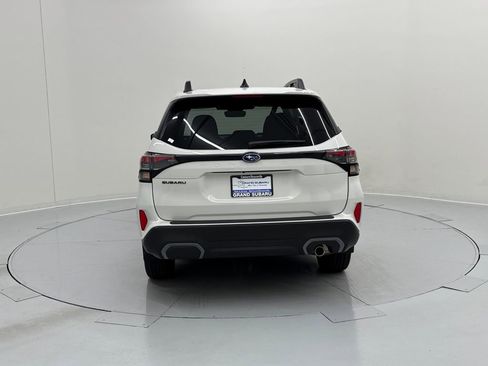 Used 2025 Subaru Forester Limited image 4