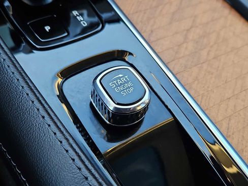 Used 2023 Volvo XC90 B6 Plus w/ Protection Package image 26