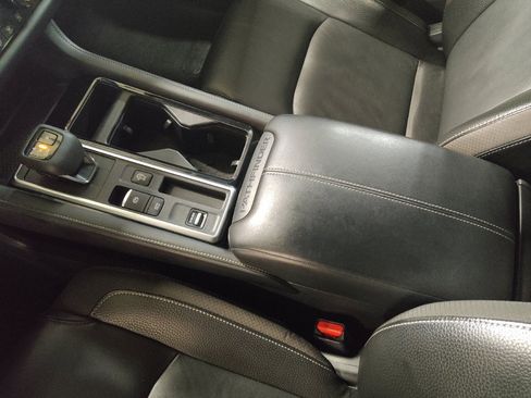 Used 2022 Nissan Pathfinder SL w/ SL Premium Package FWD image 26