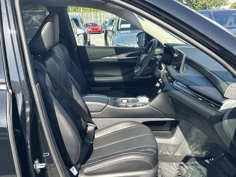 Used 2026 INFINITI QX60 Luxe w/ Family Package AWD/4WD image 37