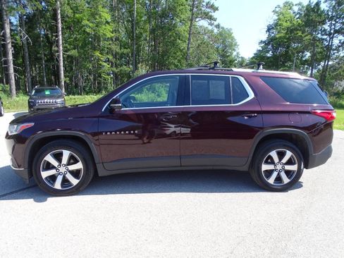 Used 2018 Chevrolet Traverse AWD LT w/ 2LT image 9