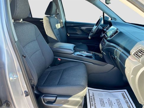 Used 2024 Honda Ridgeline Sport image 25