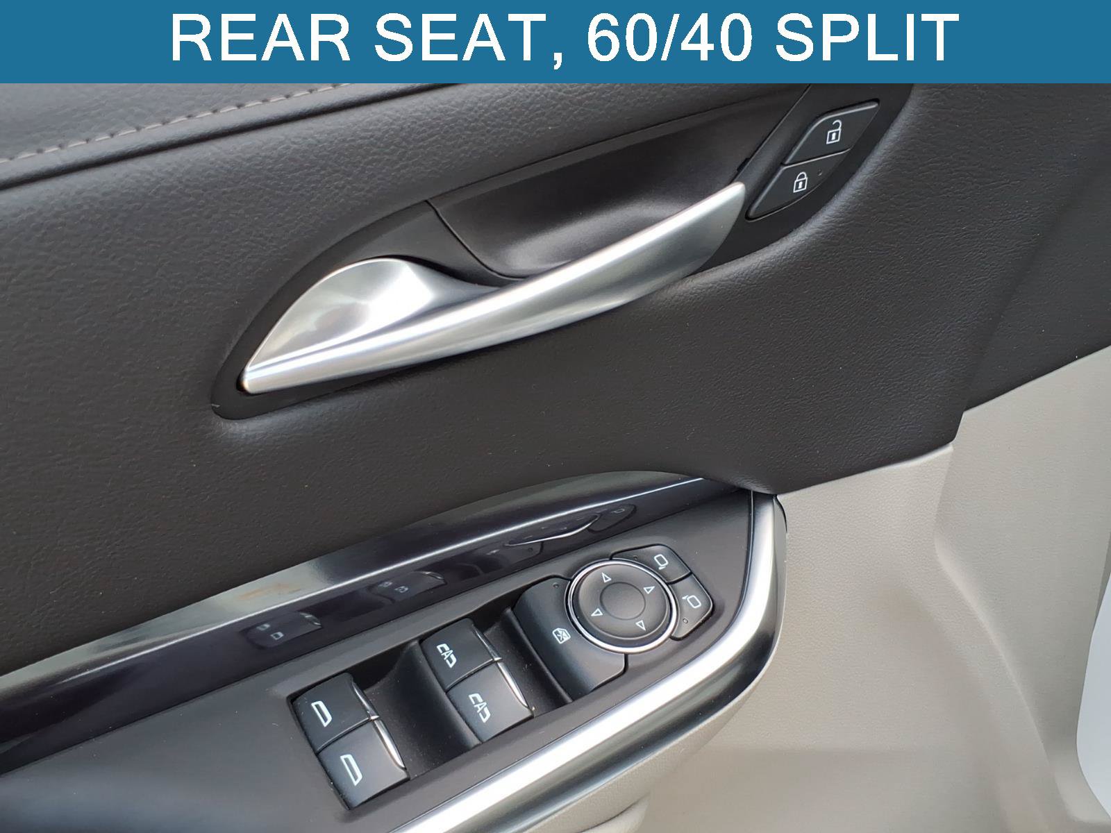Used 2023 Cadillac XT4 Luxury w/ Cold Weather Package AWD/4WD image 12