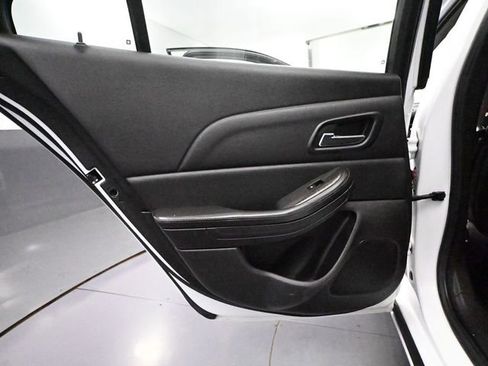 Used 2016 Chevrolet Malibu LT w/ Power Convenience Package image 33