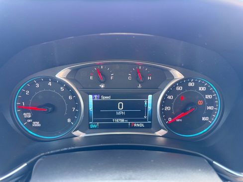 Used 2018 Chevrolet Equinox Premier image 21