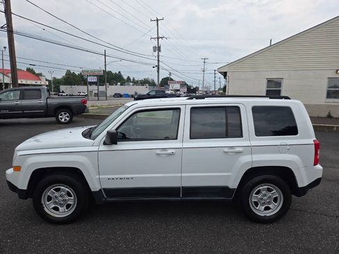 Used 2011 Jeep Patriot Sport w/ PWR Value Group FWD image 9