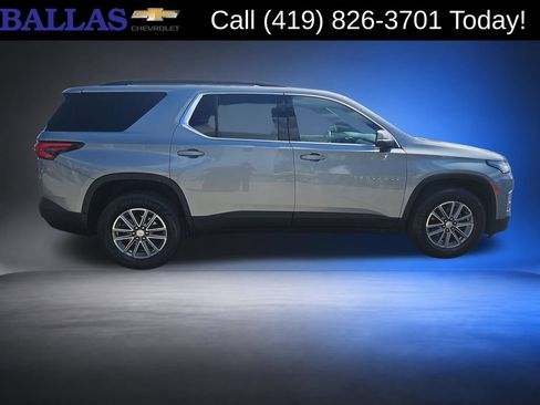 Certified 2023 Chevrolet Traverse LT FWD image 6