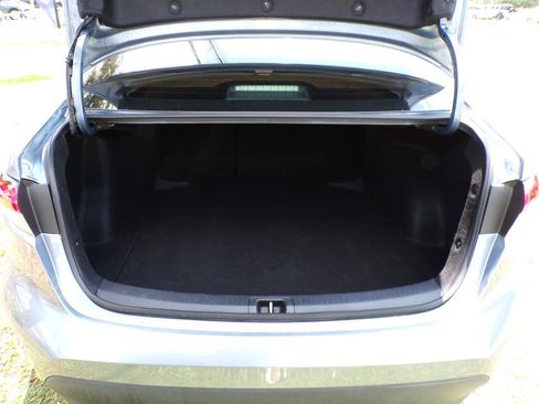 Used 2024 Toyota Corolla LE FWD image 8